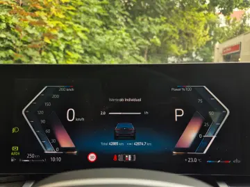 BMW 520 i M Sport Laser Pano Wide Cam Assistant H&K