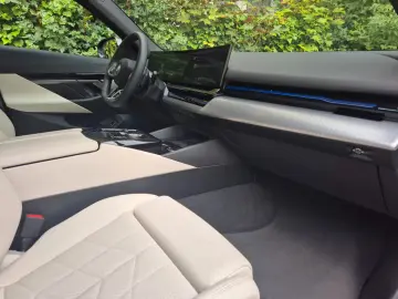 BMW 520 i M Sport Laser Pano Wide Cam Assistant H&K