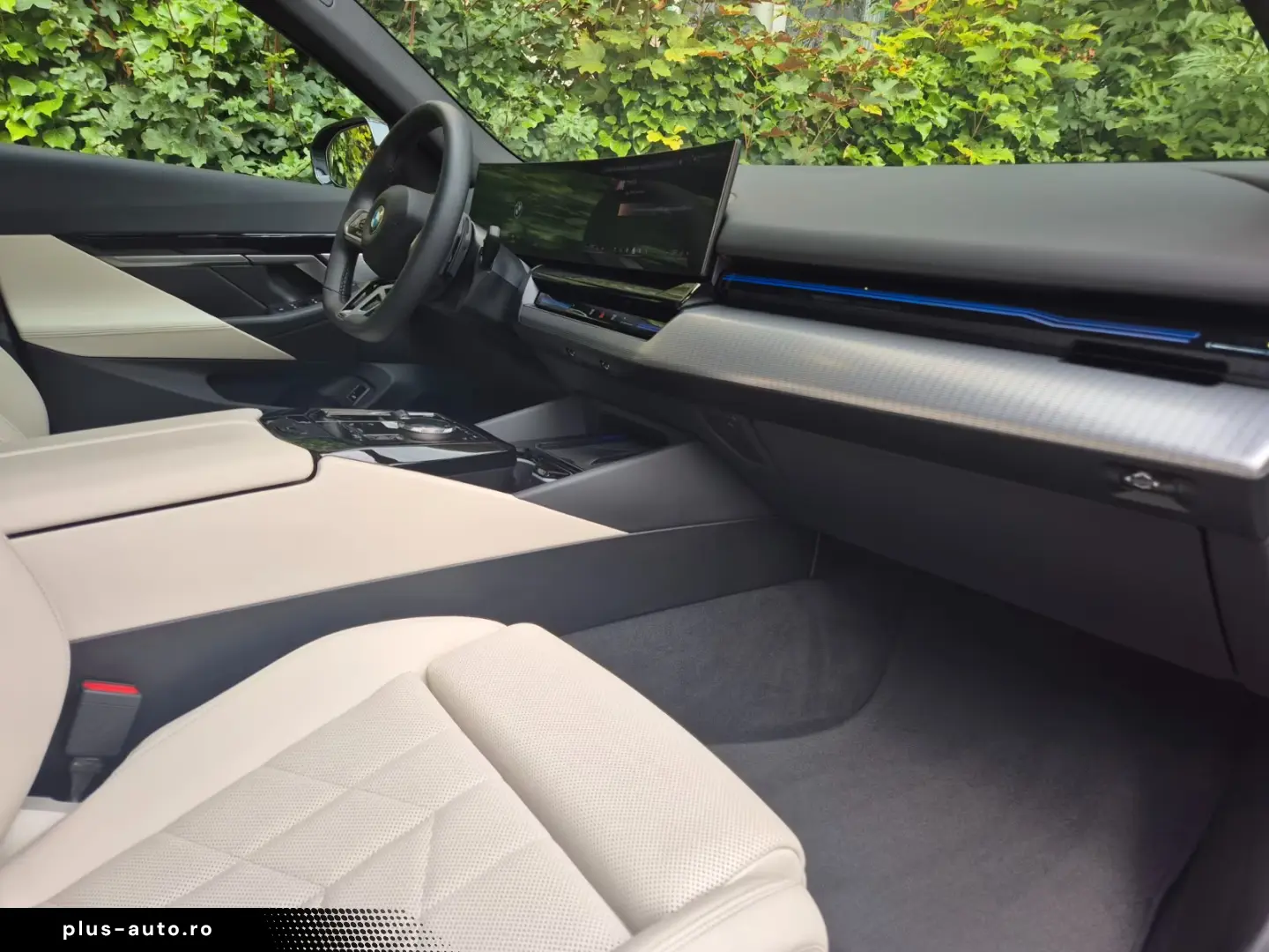 BMW 520 i M Sport Laser Pano Wide Cam Assistant H&K