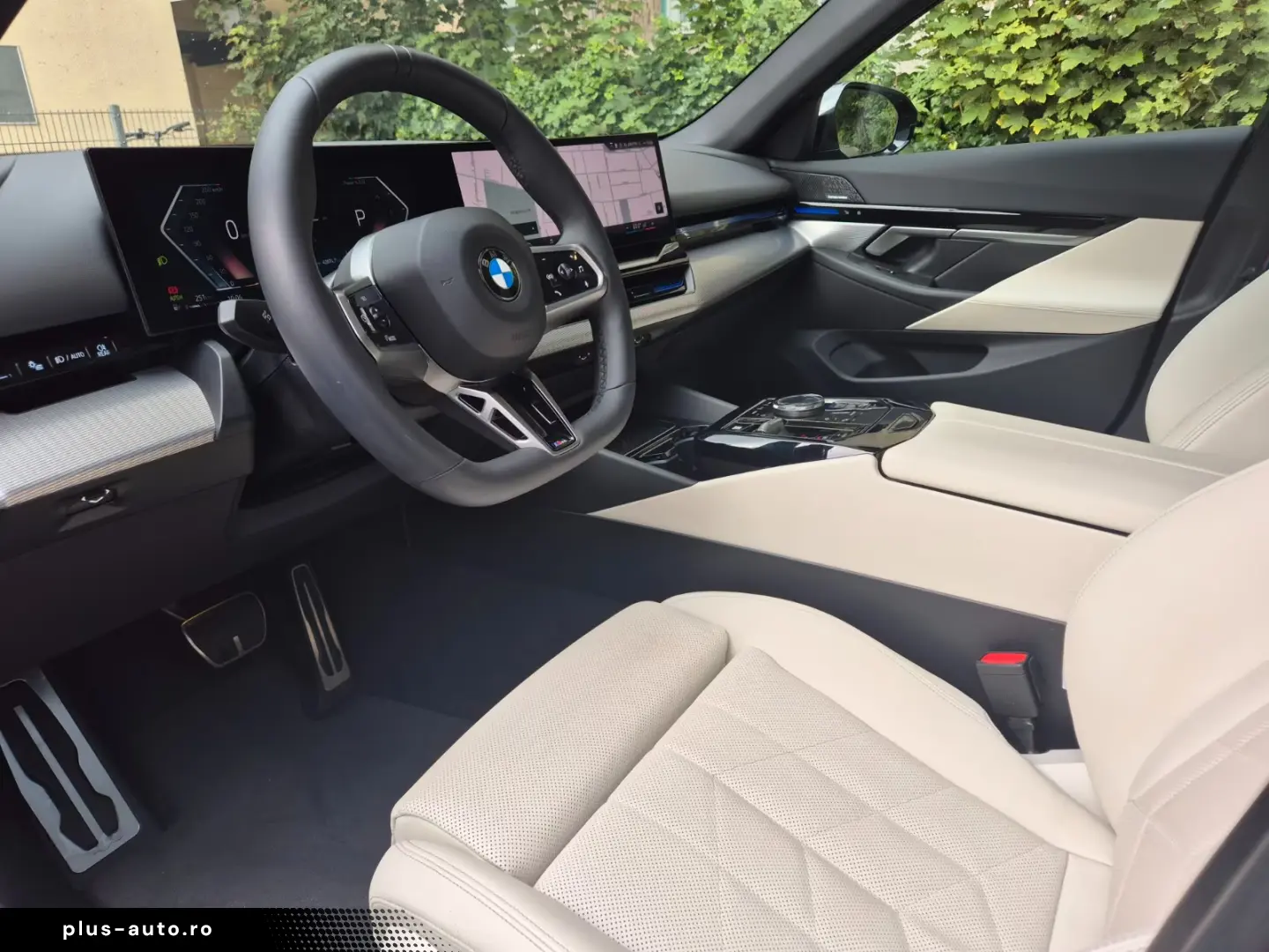 BMW 520 i M Sport Laser Pano Wide Cam Assistant H&K