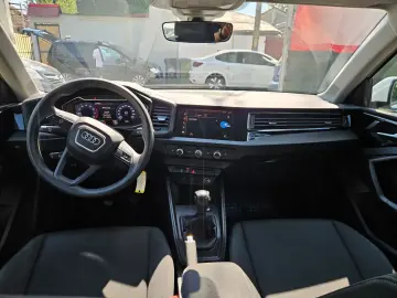 2020 CumpRoNouLeasingOperat CameraSpate VirtualCockpit Tva