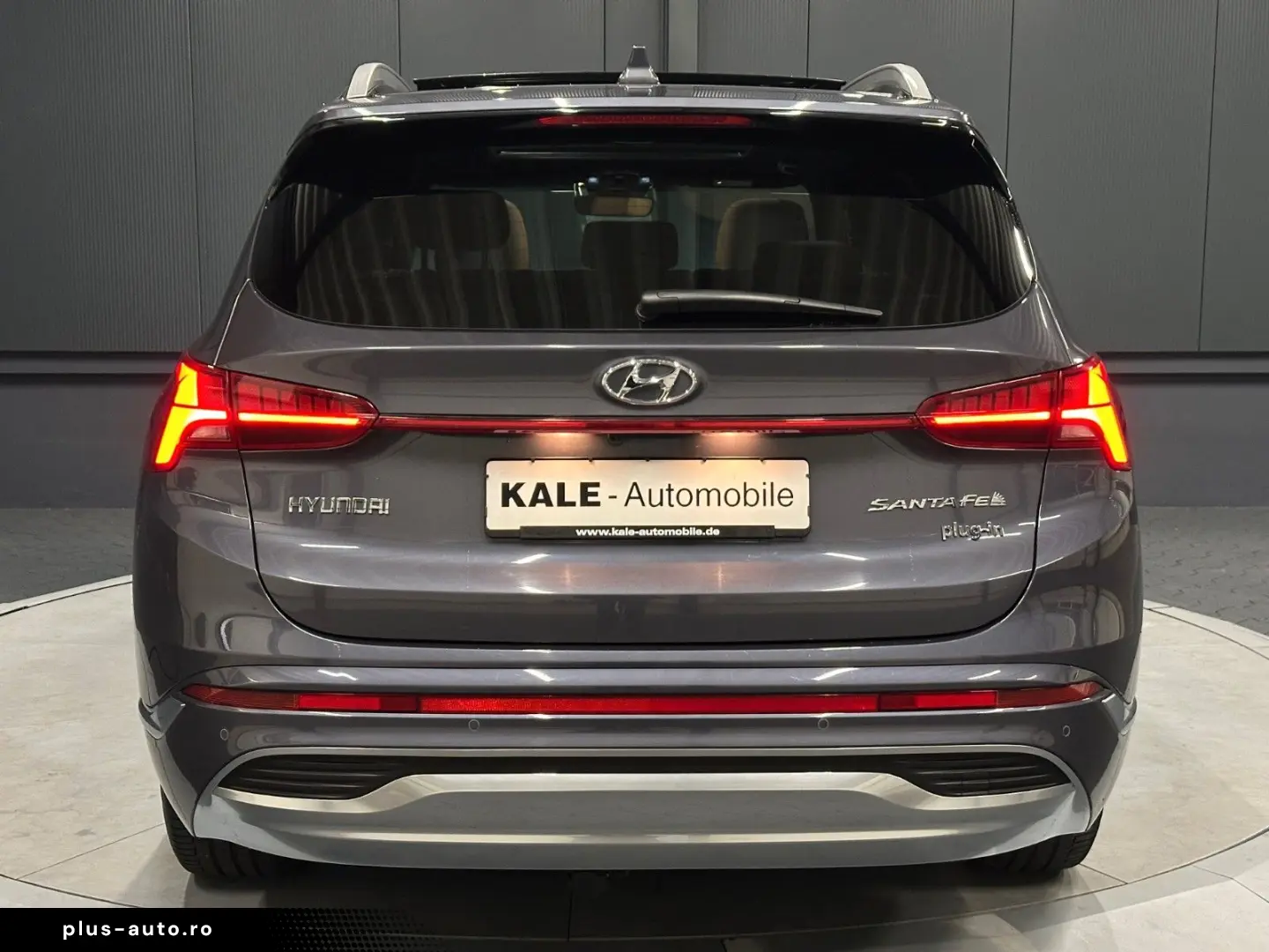 HYUNDAI Santa Fe Signature Plug-In Hybrid