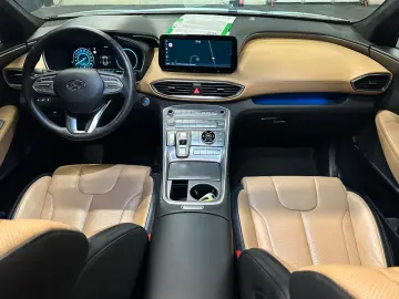 HYUNDAI Santa Fe Signature Plug-In Hybrid
