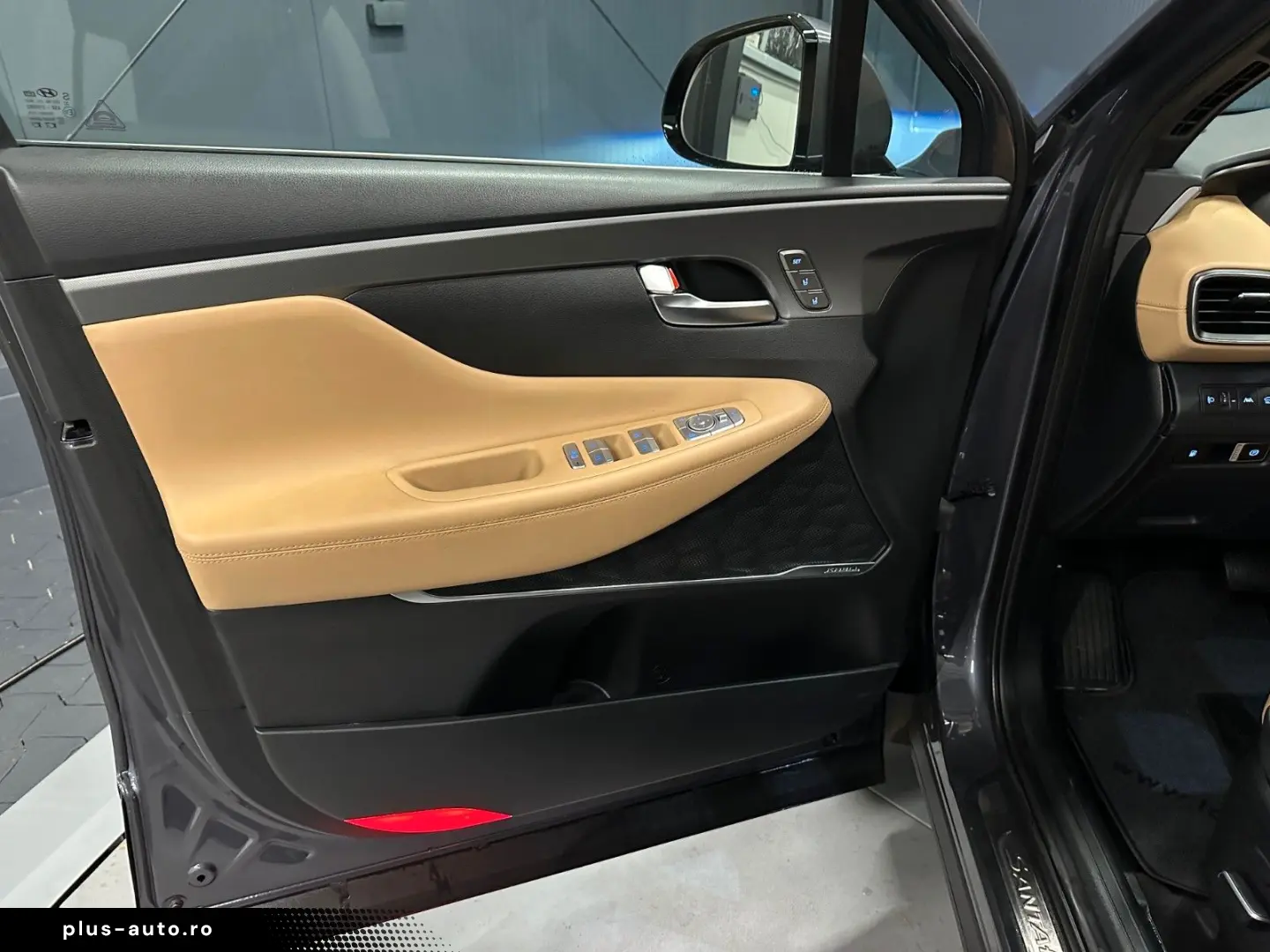 HYUNDAI Santa Fe Signature Plug-In Hybrid