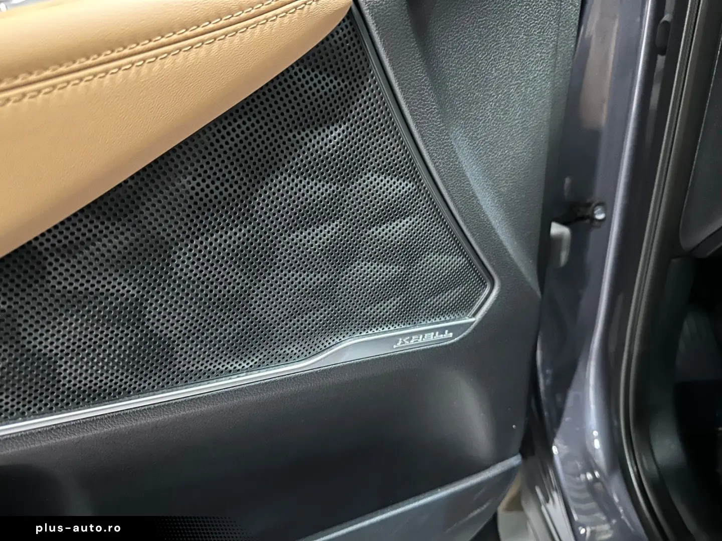 HYUNDAI Santa Fe Signature Plug-In Hybrid