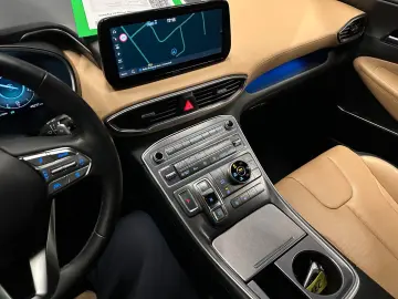 HYUNDAI Santa Fe Signature Plug-In Hybrid