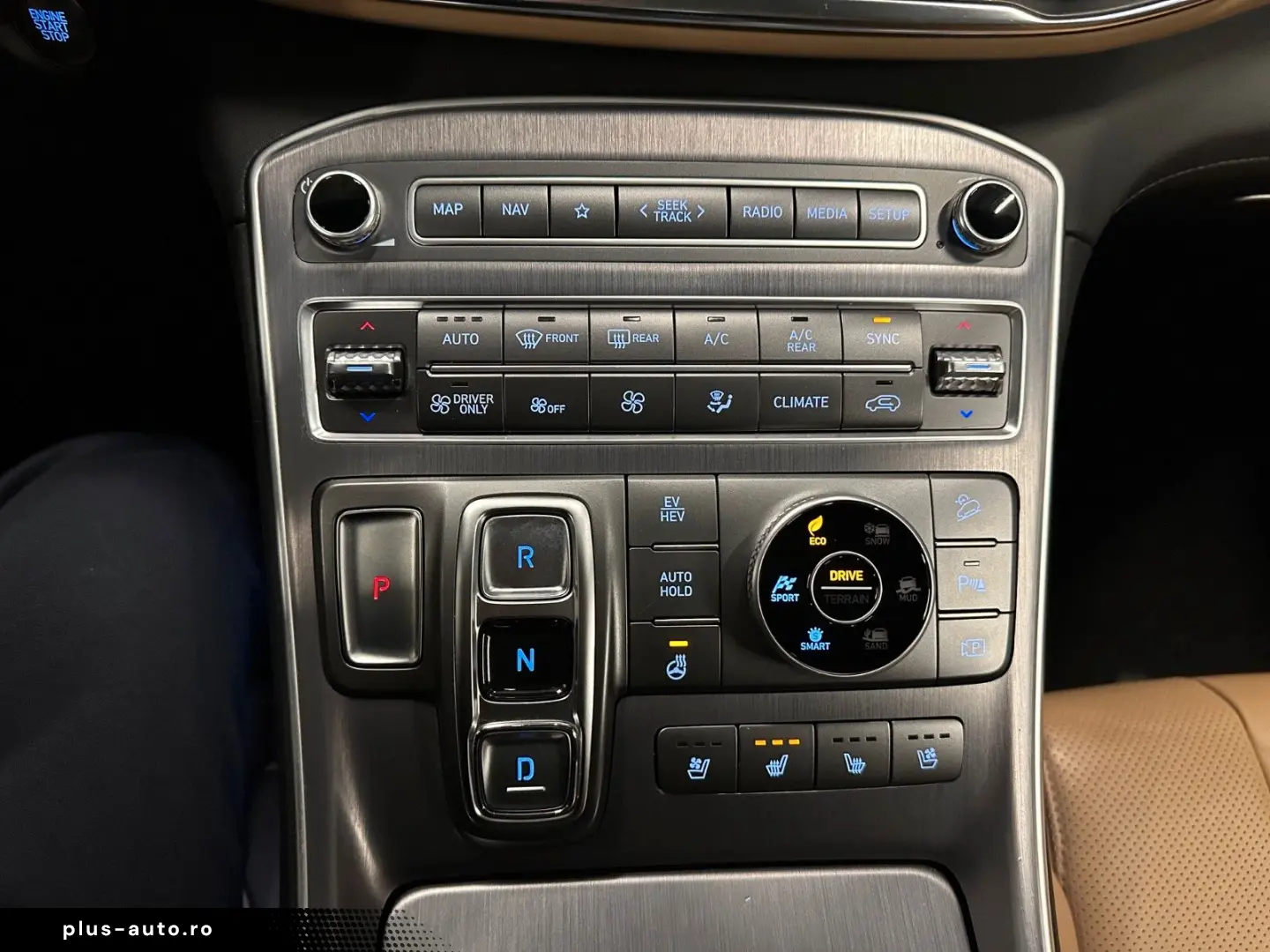 HYUNDAI Santa Fe Signature Plug-In Hybrid