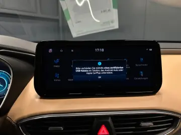 HYUNDAI Santa Fe Signature Plug-In Hybrid