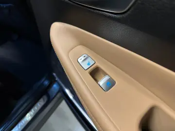 HYUNDAI Santa Fe Signature Plug-In Hybrid