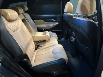 HYUNDAI Santa Fe Signature Plug-In Hybrid