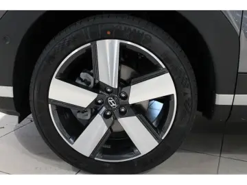 HYUNDAI Santa Fe 1.6 T-GDI Plug-In Hybrid