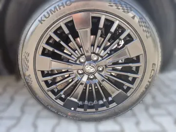 HYUNDAI SANTA FE Hybrid 1.6 T-GDI