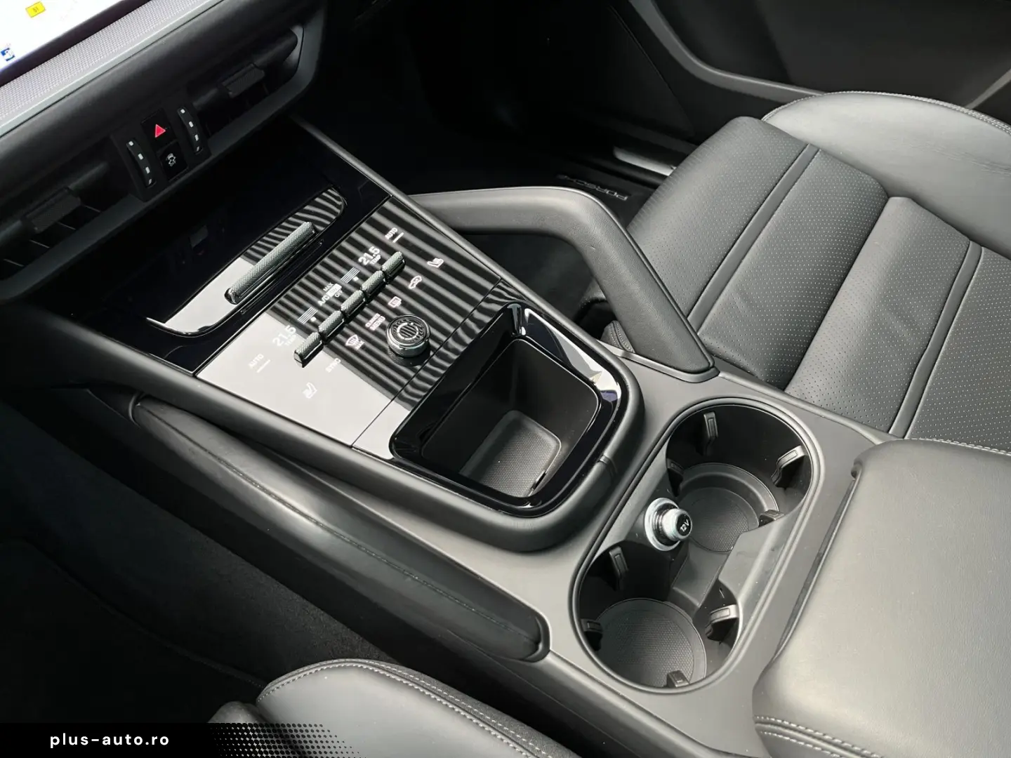 PORSCHE Cayenne E-Hybrid Coupe PASM  Sport Chrono  Sport