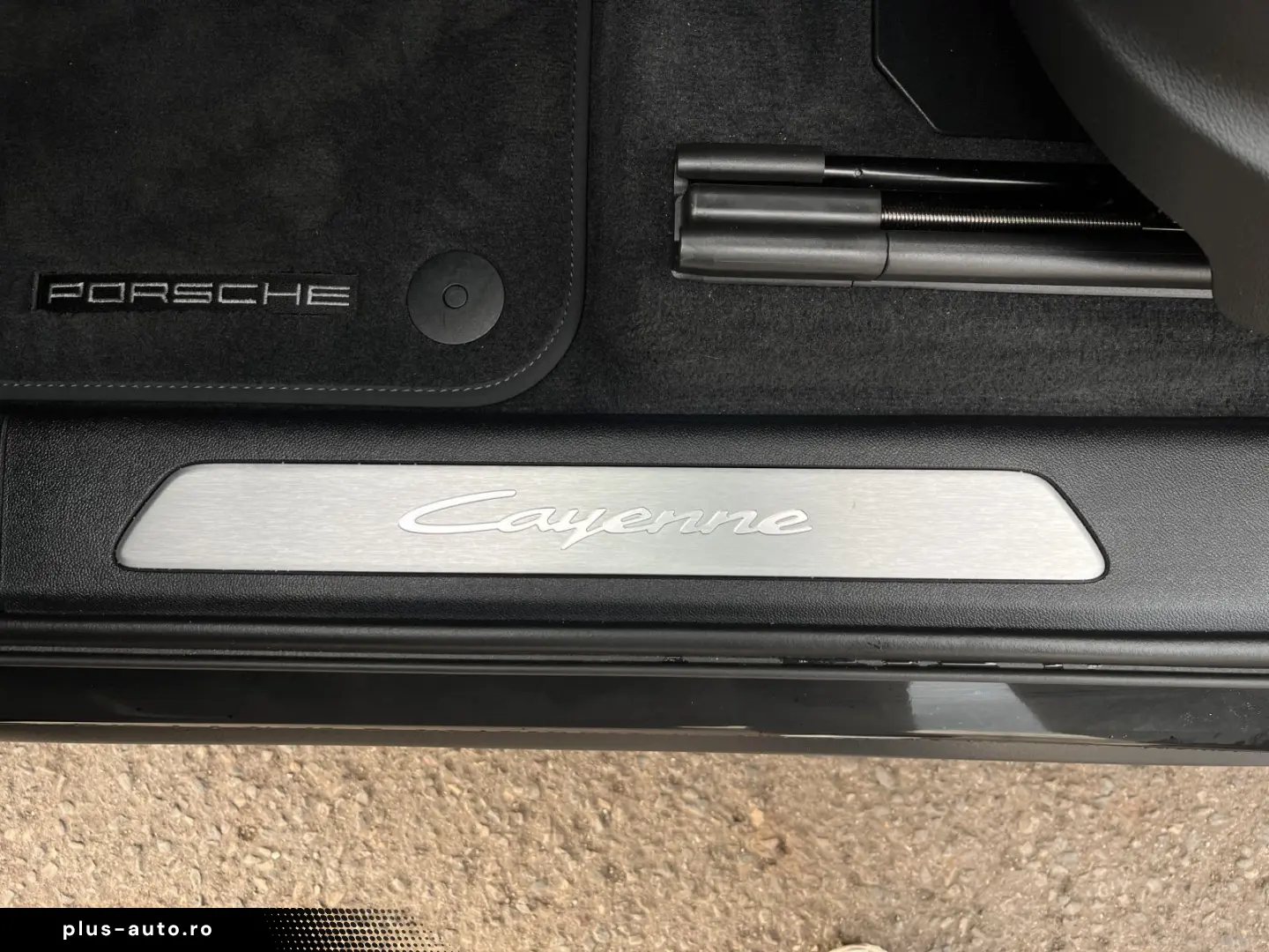 PORSCHE Cayenne E-Hybrid Coupe PASM  Sport Chrono  Sport