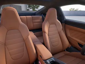 PORSCHE 911 992.2 Carrera 4 GTS  PTS brewstergreen Clubl