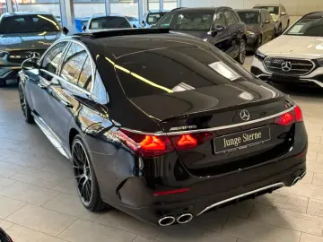 MERCEDES-BENZ E 53 Hybrid 4M  PANO HUD DISTR BURM DR&hellip;