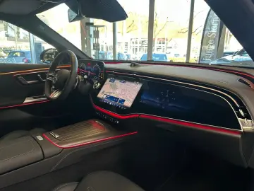 MERCEDES-BENZ E 53 Hybrid 4M  PANO HUD DISTR BURM DR&hellip;