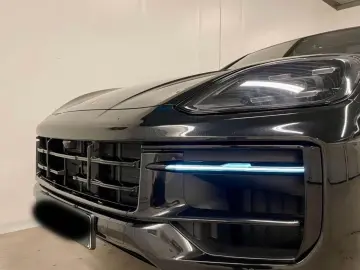 PORSCHE Cayenne E-Hybrid Sport