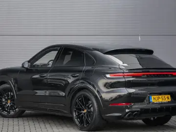 PORSCHE Cayenne Coupé 3.0 E-Hybrid