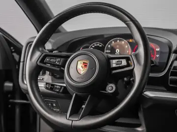 PORSCHE Cayenne Coupé 3.0 E-Hybrid