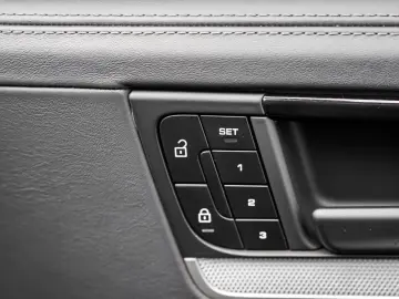 PORSCHE Cayenne Coupé 3.0 E-Hybrid