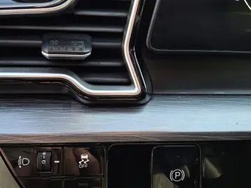 Kia Sportage 1.6 T-GDI MHEV 6MT 4x2 Style