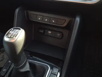 Kia Sportage 1.6 T-GDI MHEV 6MT 4x2 Style