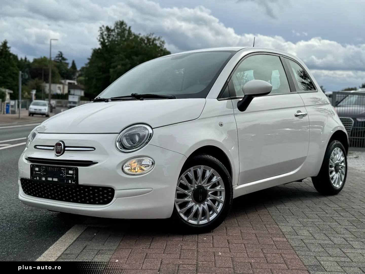 FIAT 500 Lounge Automatik  TüvNeu Zahnriemen erneuert