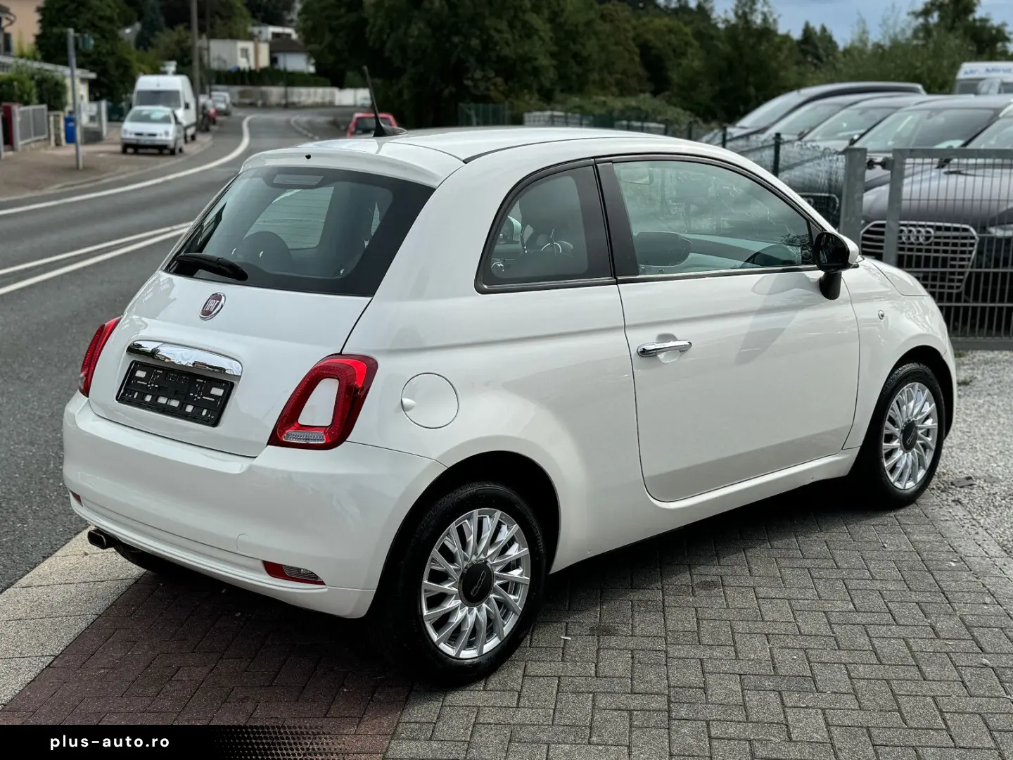 FIAT 500 Lounge Automatik  TüvNeu Zahnriemen erneuert