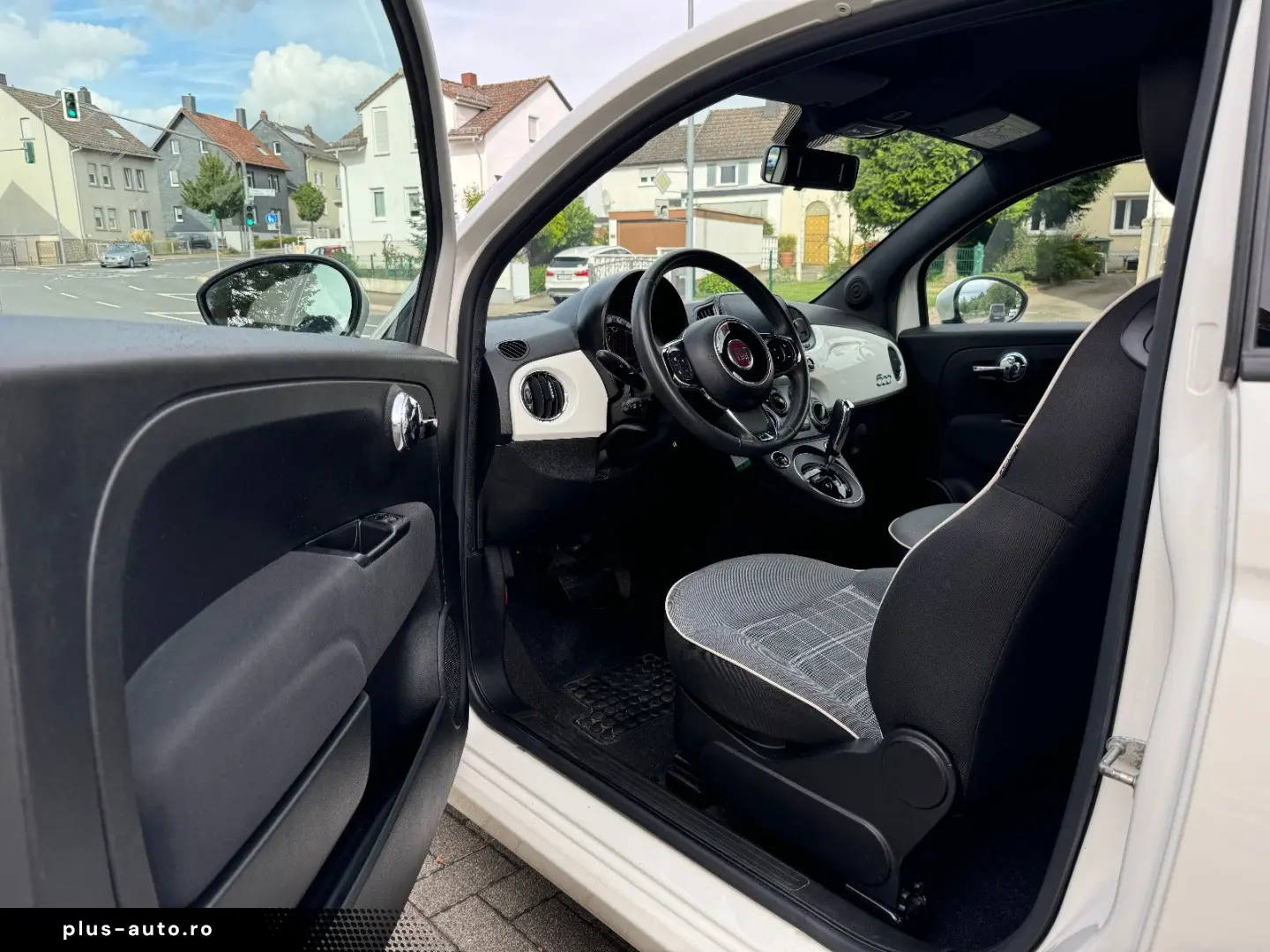 FIAT 500 Lounge Automatik  TüvNeu Zahnriemen erneuert