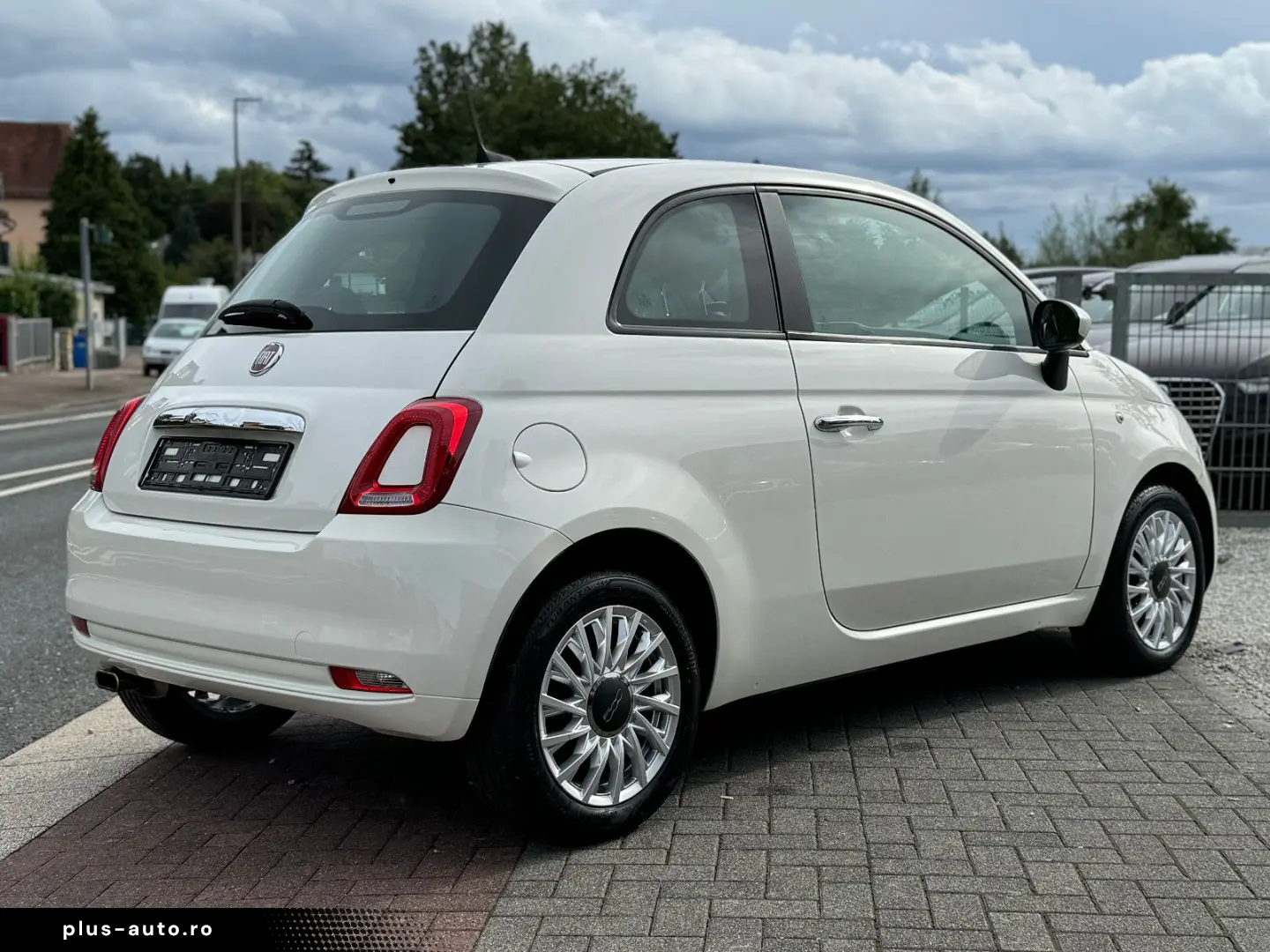 FIAT 500 Lounge Automatik  TüvNeu Zahnriemen erneuert