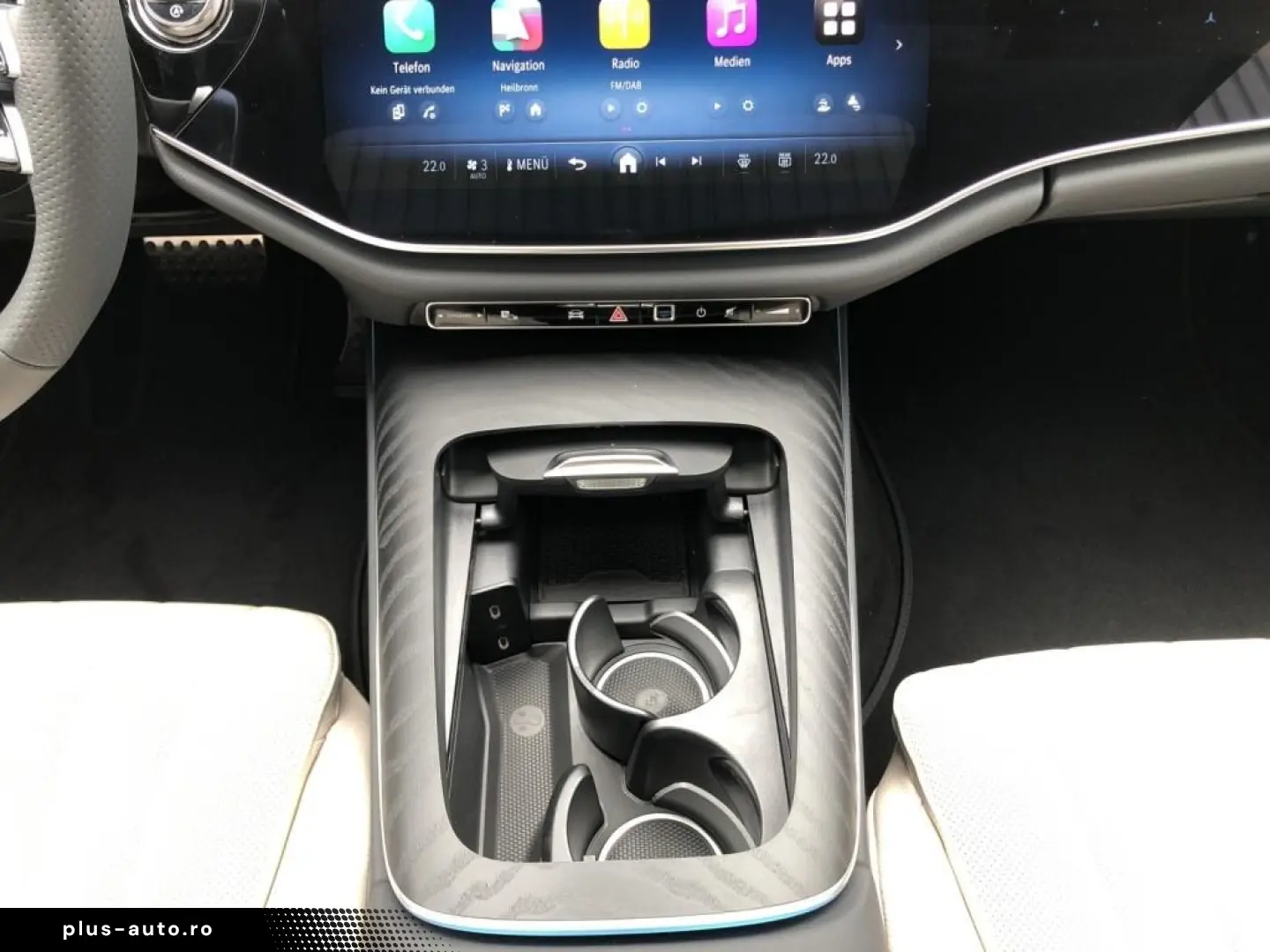 MERCEDES-BENZ E 220 d  MBUX AMG Pano Burm DigitalLig&hellip;