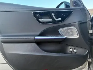 MERCEDES-BENZ C 400 e 4M AMG-Pr.  Night DigitalLi. D&hellip;