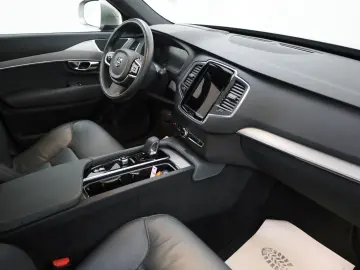 VOLVO XC90 T8 Inscription Expr. Navi 360Kam HUD 7Sitze