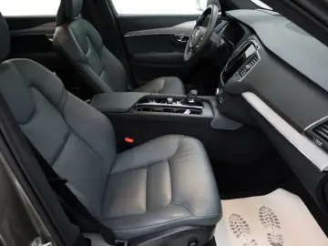 VOLVO XC90 T8 Inscription Expr. Navi 360Kam HUD 7Sitze