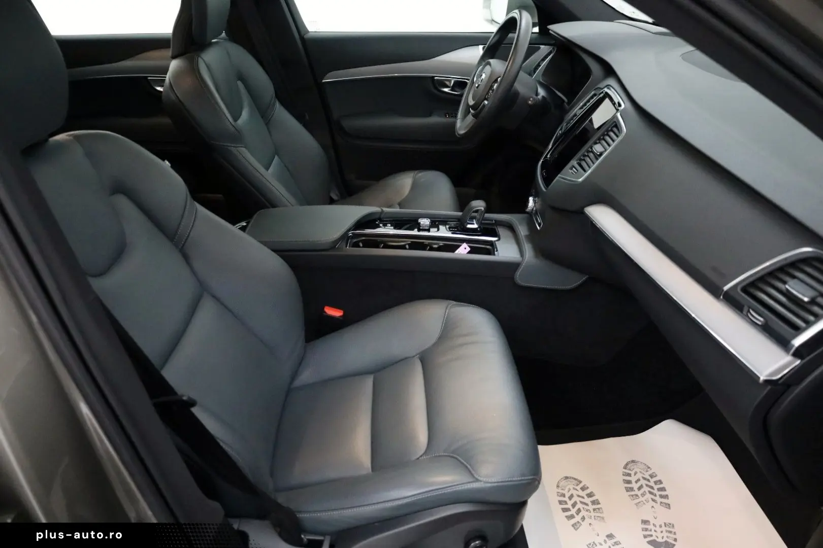 VOLVO XC90 T8 Inscription Expr. Navi 360Kam HUD 7Sitze