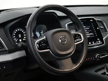 VOLVO XC90 T8 Inscription Expr. Navi 360Kam HUD 7Sitze