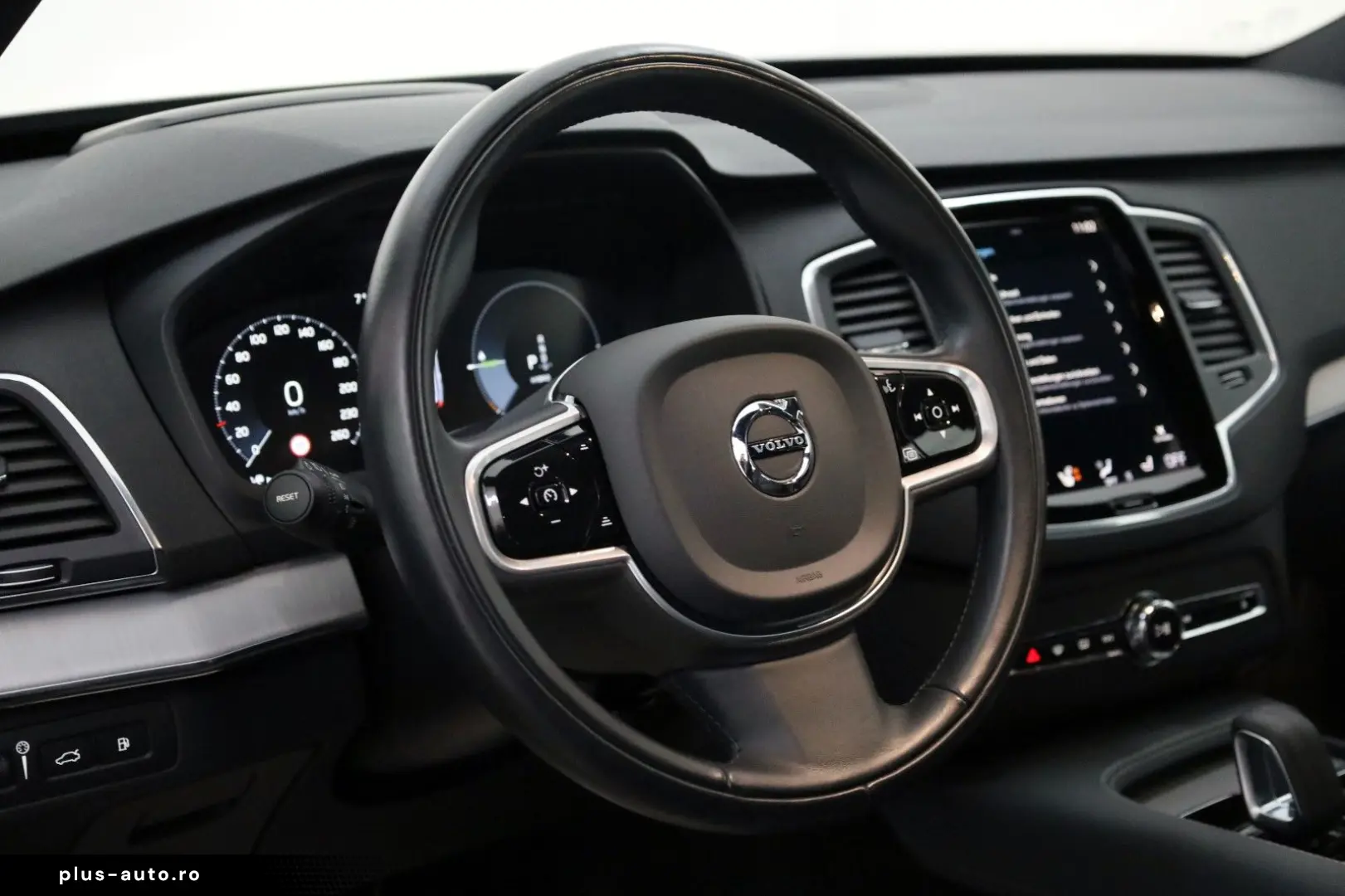 VOLVO XC90 T8 Inscription Expr. Navi 360Kam HUD 7Sitze