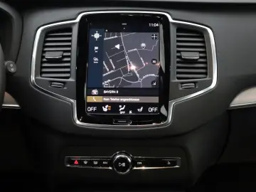 VOLVO XC90 T8 Inscription Expr. Navi 360Kam HUD 7Sitze