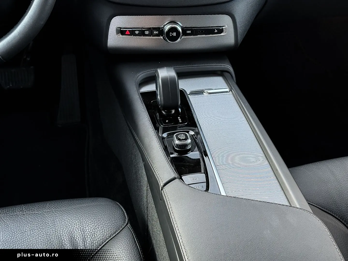 VOLVO XC90 Core AWD 7-Sitzer Digitales Cockpit Soundsy