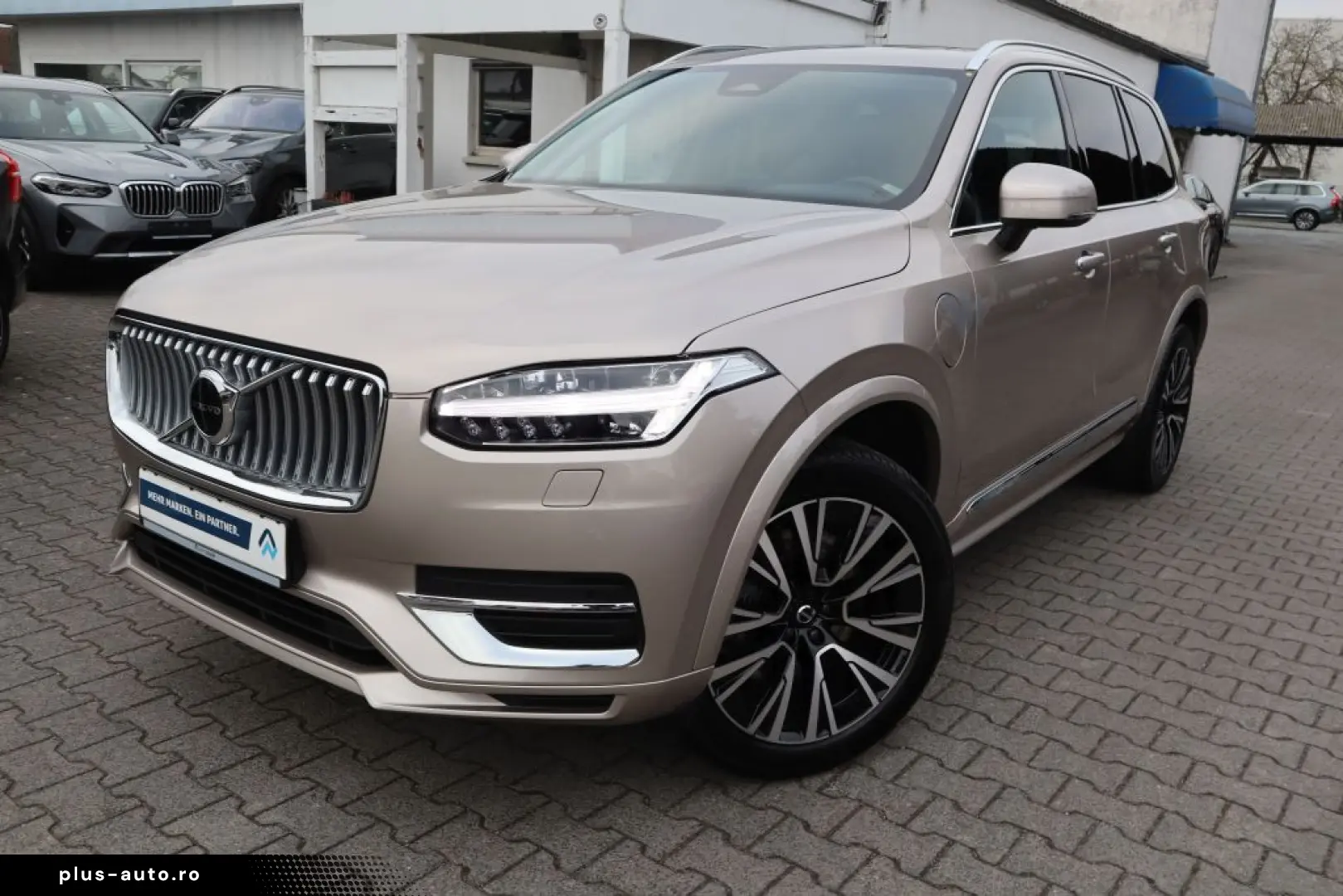 VOLVO XC90 T8 AWD Recharge Plus Bright NAVI PANO R-CAM