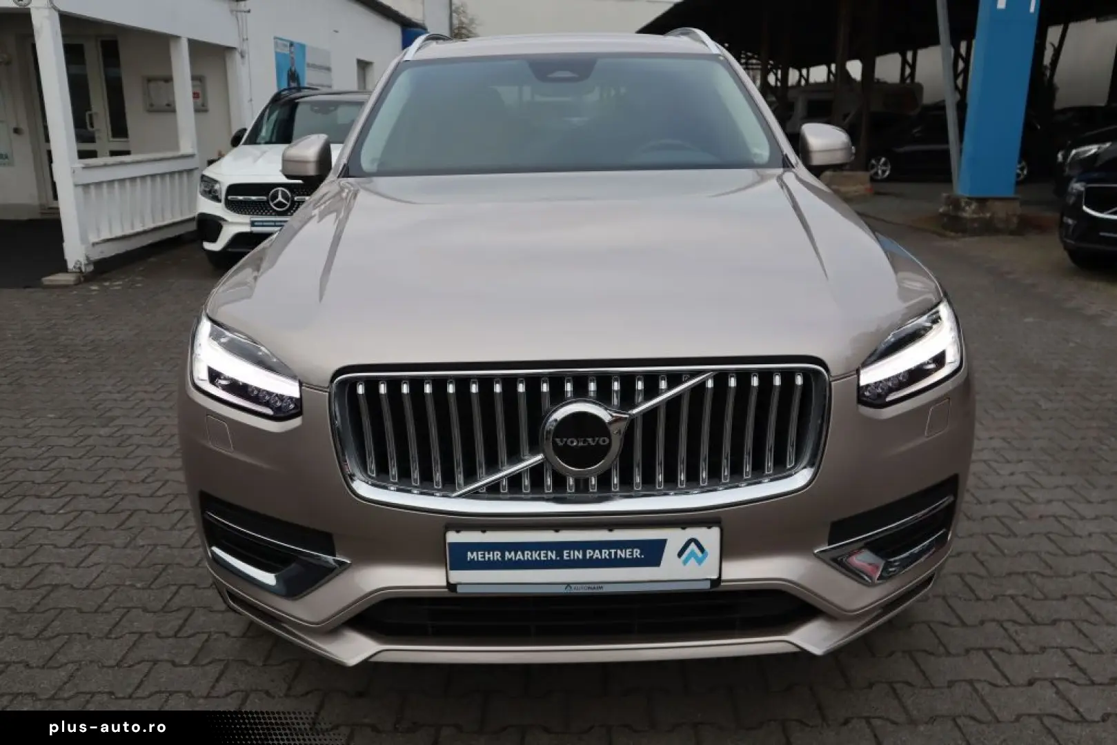 VOLVO XC90 T8 AWD Recharge Plus Bright NAVI PANO R-CAM