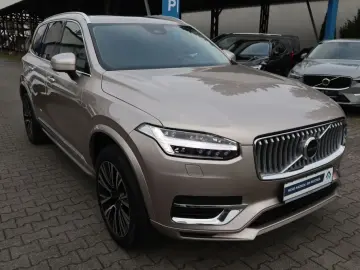 VOLVO XC90 T8 AWD Recharge Plus Bright NAVI PANO R-CAM