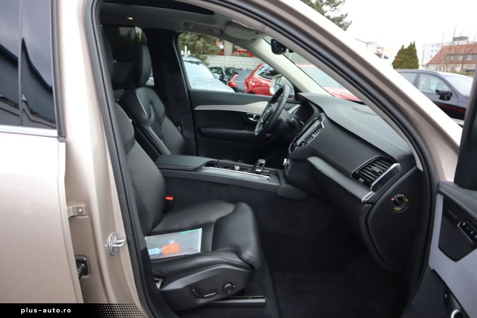 VOLVO XC90 T8 AWD Recharge Plus Bright NAVI PANO R-CAM