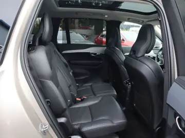 VOLVO XC90 T8 AWD Recharge Plus Bright NAVI PANO R-CAM