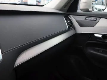 VOLVO XC90 T8 AWD Recharge Plus Bright NAVI PANO R-CAM