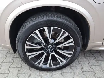 VOLVO XC90 T8 AWD Recharge Plus Bright NAVI PANO R-CAM