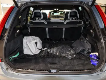 VOLVO XC90 T8 Plus Dark Recharge Plug-In Hybrid AWD