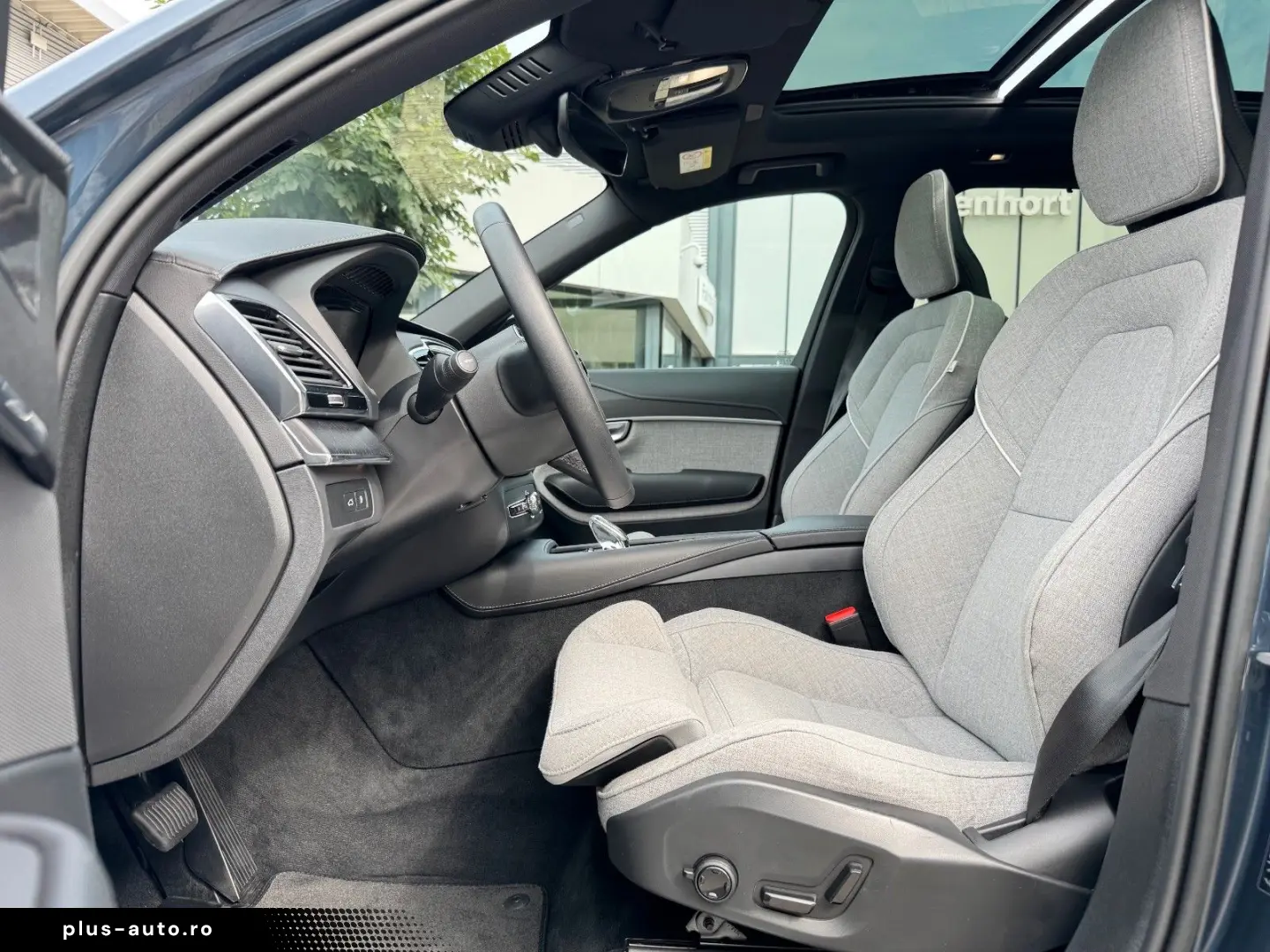 VOLVO XC90 T8 Recharge AWD PLUS DARK-7Sitzer-H K-Pano-