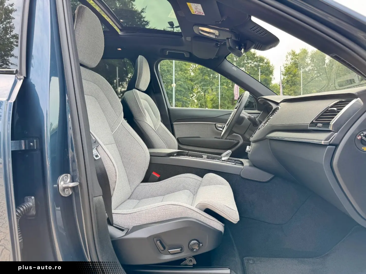 VOLVO XC90 T8 Recharge AWD PLUS DARK-7Sitzer-H K-Pano-